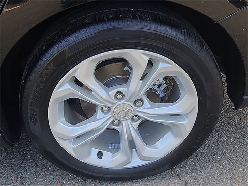 Certified 2023 Honda Accord LX image 8