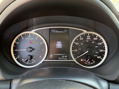 Used 2016 Nissan Sentra SV image 16