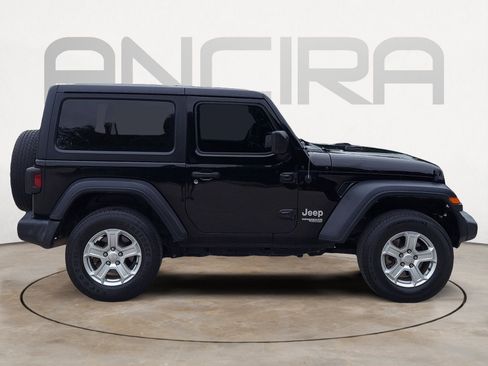 Used 2020 Jeep Wrangler Sport AWD/4WD image 11