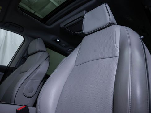 Used 2023 Honda Odyssey Elite image 19