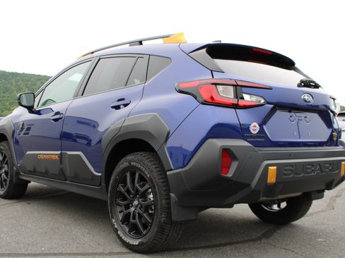 Used 2025 Subaru Crosstrek 2.5i Wilderness AWD/4WD image 11