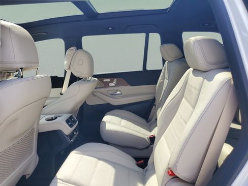 Certified 2026 Mercedes-Benz GLS 580 4MATIC image 26