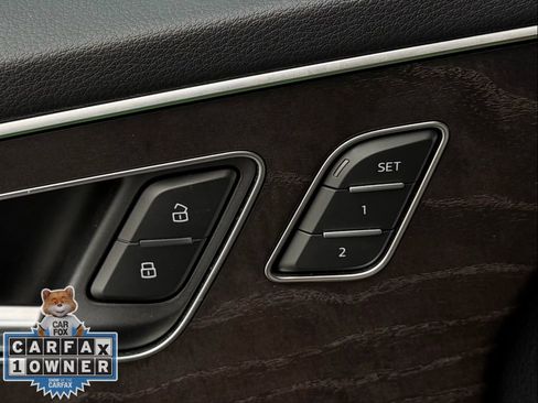 Used 2023 Audi Q8 Premium Plus image 26