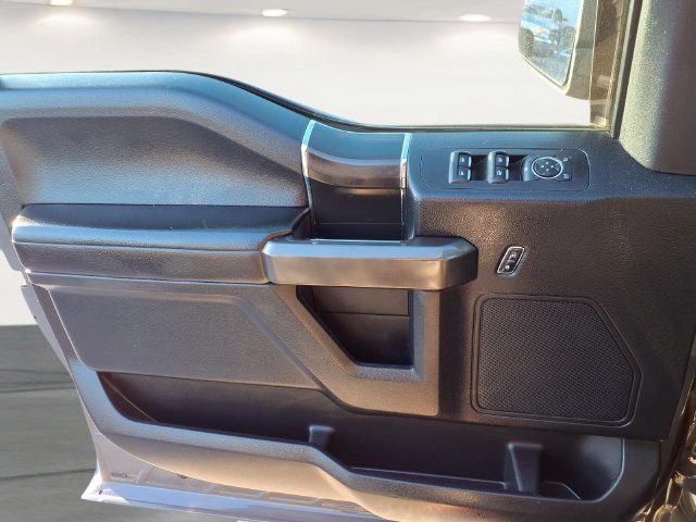 Used 2018 Ford F150 XLT w/ Equipment Group 302A Luxury AWD/4WD image 16