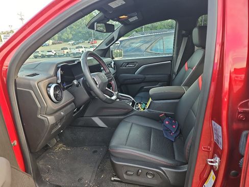 Used 2026 Chevrolet Colorado Z71 w/ Z71 Convenience Package 2 AWD/4WD image 7
