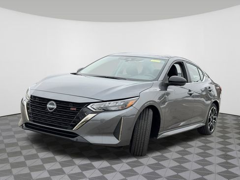 Certified 2025 Nissan Sentra SR w/ SR Premium Package image 15