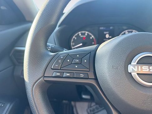 Used 2025 Nissan Altima 2.5 S FWD image 24