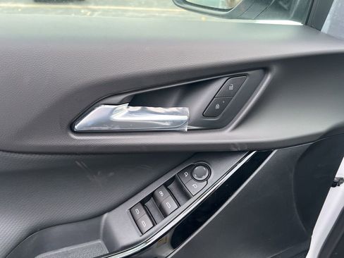 New 2026 Chevrolet Equinox LT w/ Convenience Package II image 8