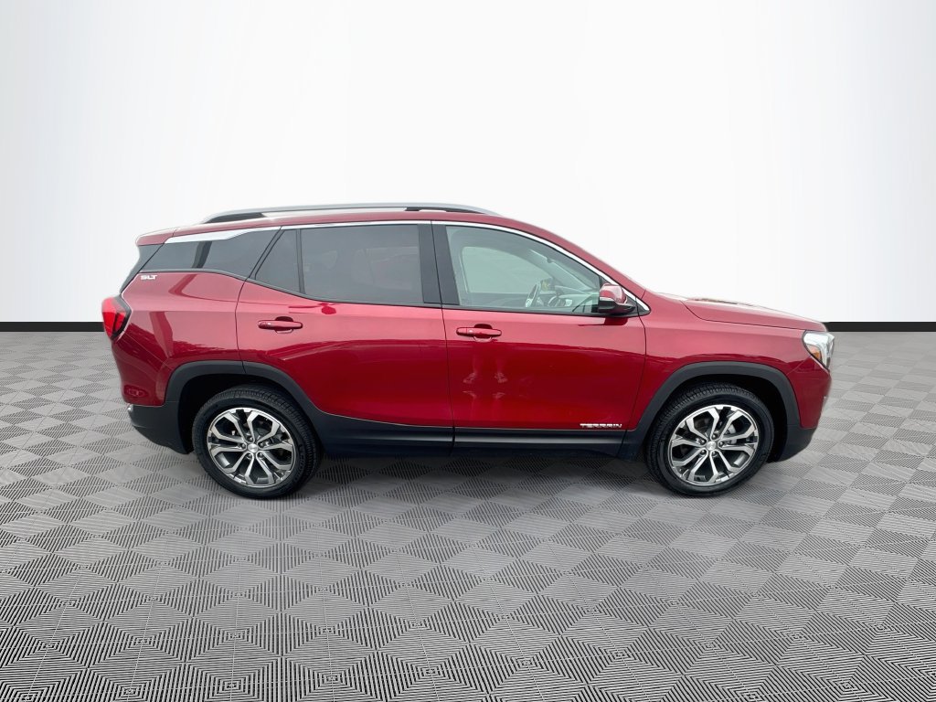 Used 2021 GMC Terrain SLT w/ LPO, Floor Liner Package AWD/4WD image 32