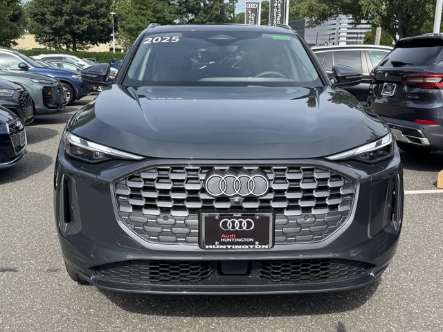 Used 2025 Audi Q5 Premium w/ Convenience Package AWD/4WD image 2