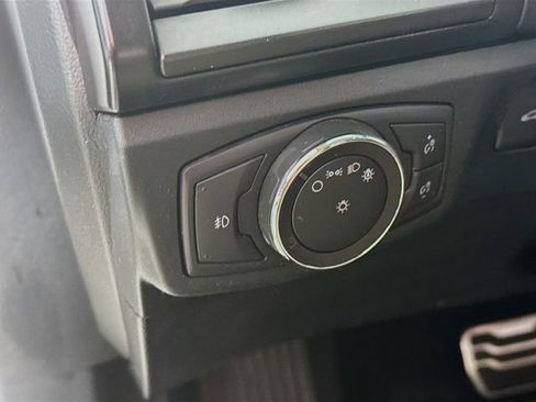 Used 2018 Ford Fusion Titanium image 12