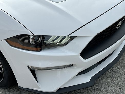 Used 2022 Ford Mustang Convertible w/ Equipment Group 101A image 31