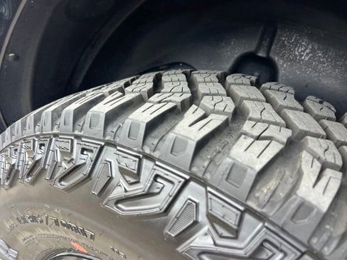 Certified 2023 Ford Bronco Wildtrak AWD/4WD image 25
