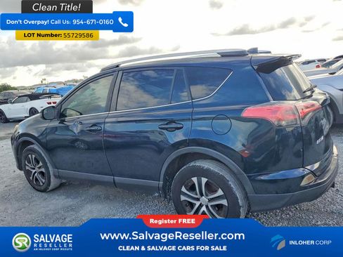 Used 2018 Toyota RAV4 LE FWD image 3