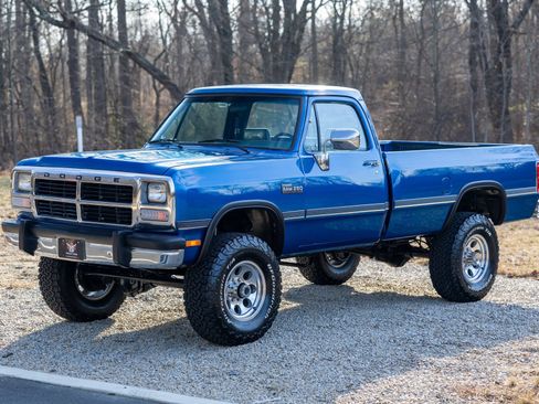 Used 1992 Dodge D/W Truck 250 image 6