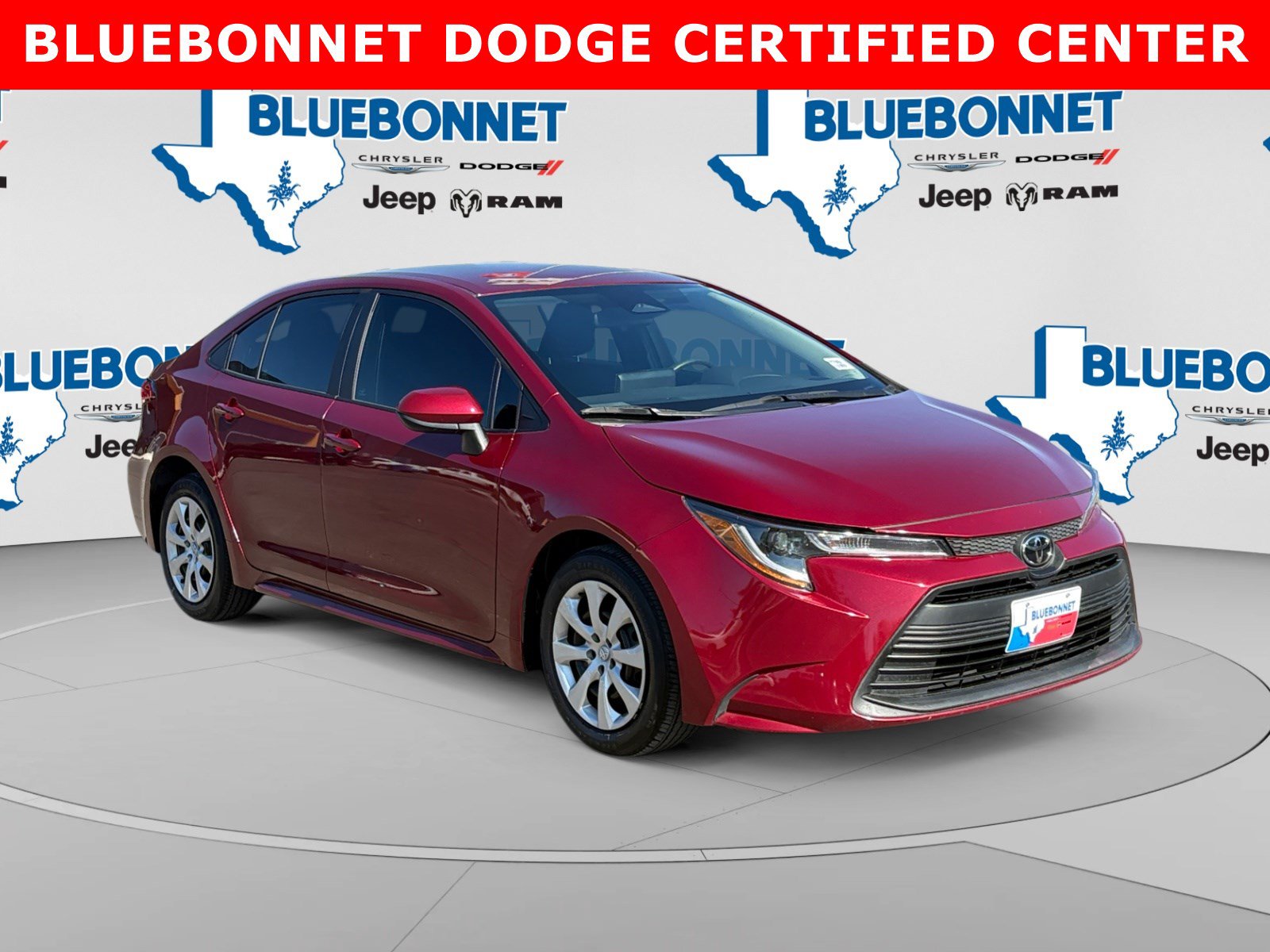 Used 2023 Toyota Corolla LE FWD image 3