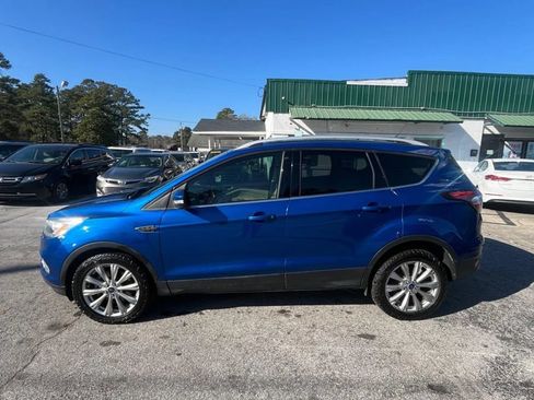 Used 2017 Ford Escape Titanium FWD image 4