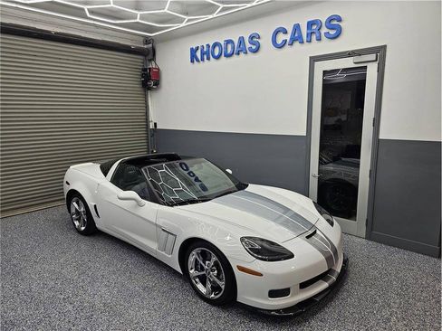 Used 2013 Chevrolet Corvette Grand Sport w/ 4LT Preferred Equipment Group RWD image 22