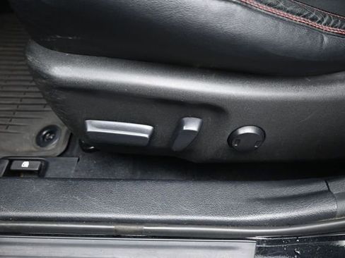 Used 2015 Toyota Camry XSE FWD image 23