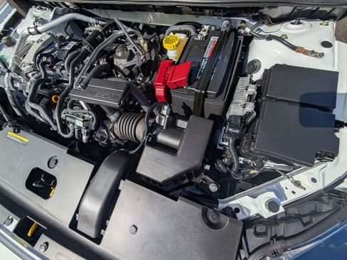 Certified 2025 Nissan Sentra SR w/ SR Premium Package image 23