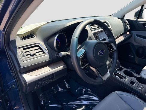 Used 2019 Subaru Outback 2.5i Limited AWD/4WD image 5