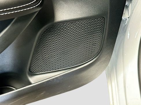 New 2026 Chrysler Pacifica Select w/ S Appearance Package image 17