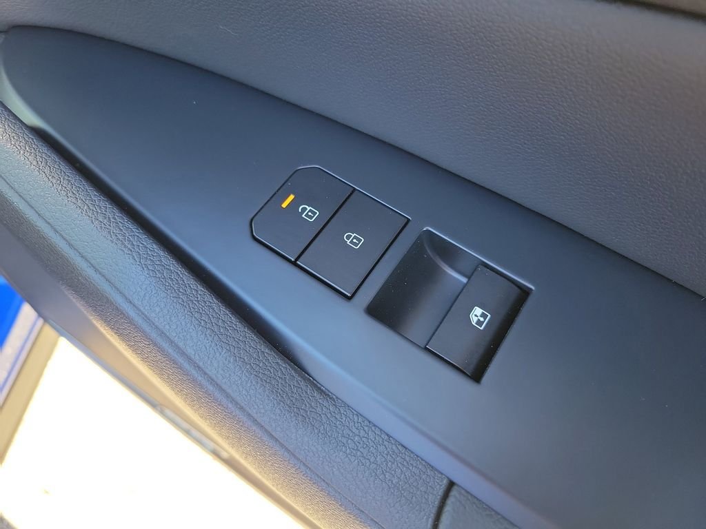 New 2026 Kia Sportage SX FWD image 11