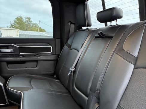 Used 2024 RAM 2500 Laramie w/ Night Edition image 12