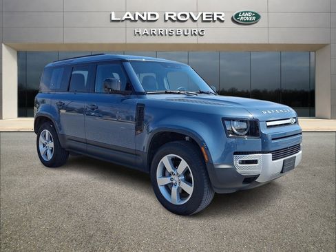 Used 2023 Land Rover Defender 110 SE image 5