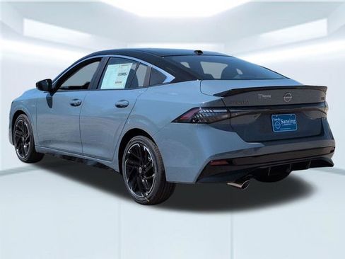 New 2026 Nissan Sentra SR w/ Floor Mat Package FWD image 2