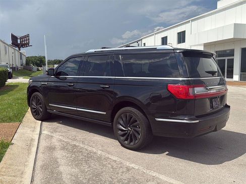 Used 2020 Lincoln Navigator L Reserve w/ Equipment Group 208A Reserve AWD/4WD image 17