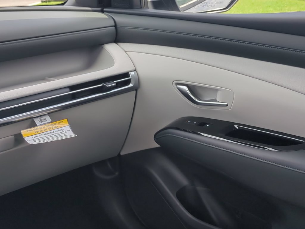 New 2026 Hyundai Tucson Limited FWD image 23