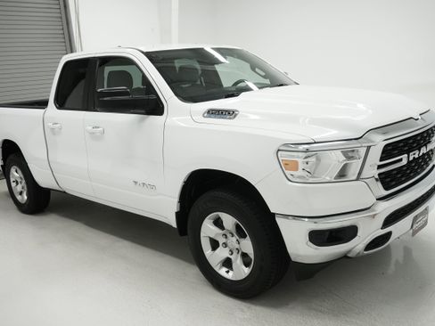 Used 2022 RAM 1500 Lone Star AWD/4WD image 3