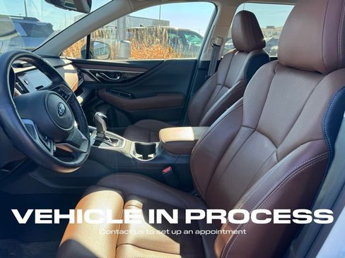 Used 2022 Subaru Outback Touring image 11