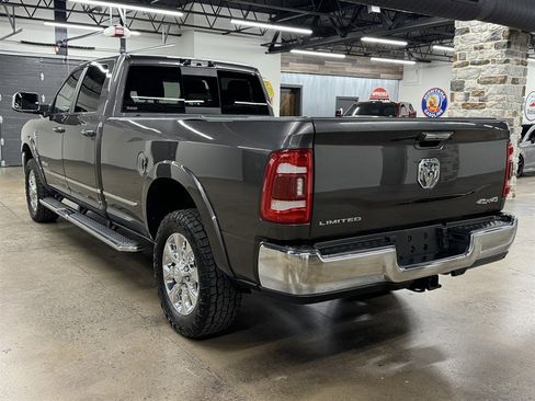 Used 2022 RAM 3500 Limited AWD/4WD image 10