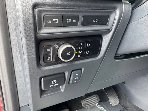 Used 2023 Ford F150 Lariat w/ Equipment Group 502A High AWD/4WD image 14