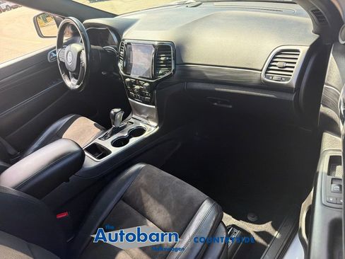 Used 2020 Jeep Grand Cherokee Altitude AWD/4WD image 27