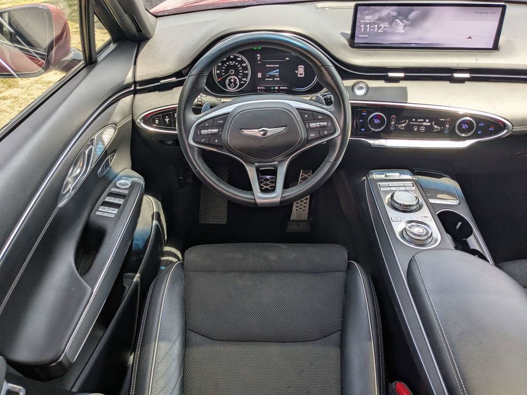 Used 2023 Genesis GV70 3.5T Sport w/ Winter Weather Package AWD/4WD image 16