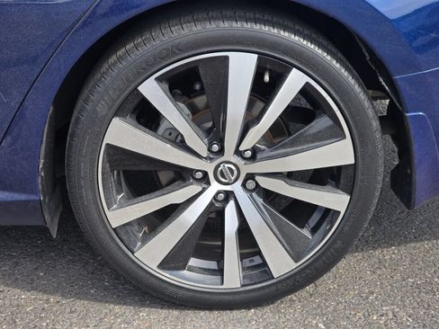 Used 2020 Nissan Altima 2.5 SR FWD image 10
