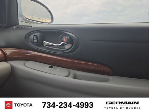 Used 2004 Buick Le Sabre Custom image 26