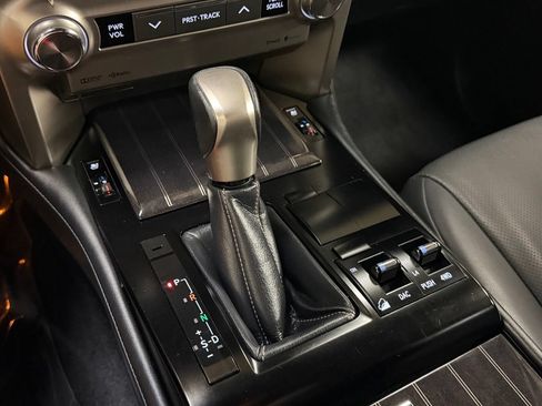 Used 2021 Lexus GX 460 Premium w/ Premium Package AWD/4WD image 29