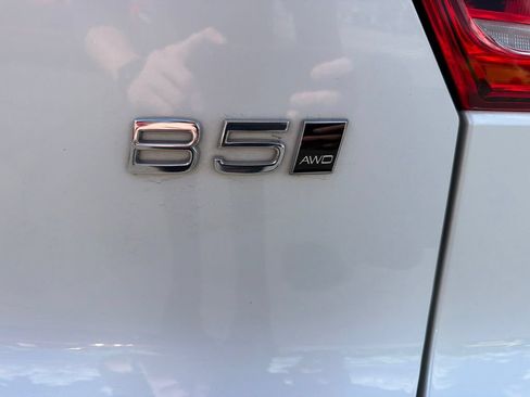 Used 2024 Volvo XC40 B5 Ultimate w/ Climate Package AWD/4WD image 3