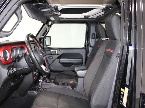 Used 2022 Jeep Gladiator Rubicon w/ Cold Weather Group AWD/4WD image 19