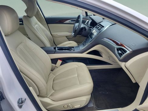 Used 2015 Lincoln MKZ w/ Equipment Group 102A Reserve FWD image 17