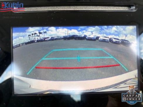 Used 2018 Toyota Prius Two FWD image 38