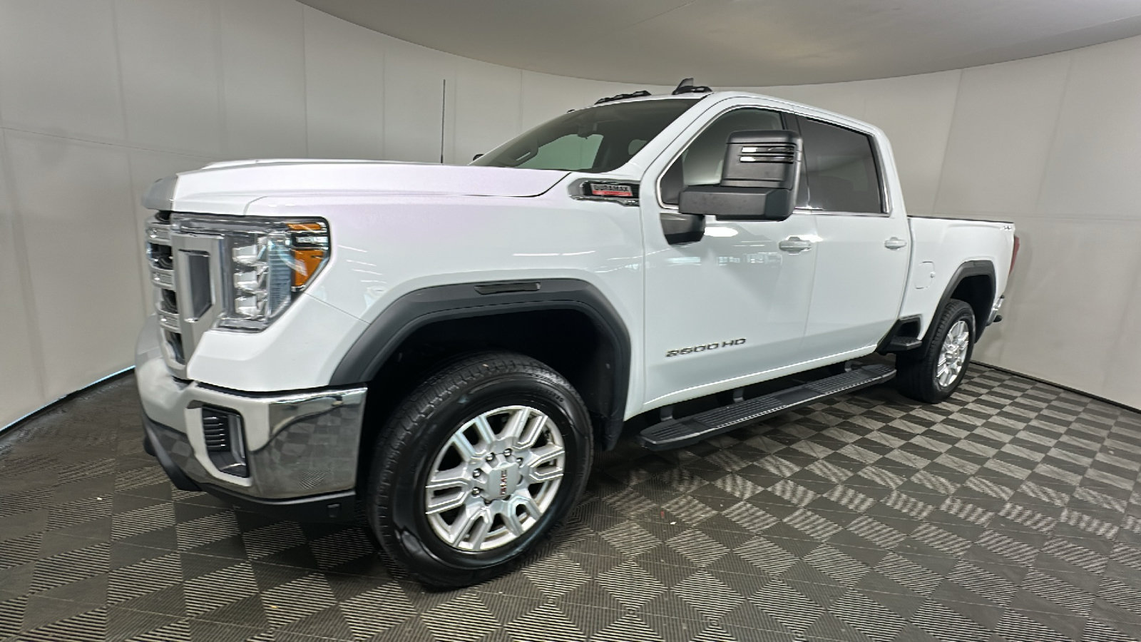 Used 2021 GMC Sierra 2500 SLE w/ SLE Value Package; AWD/4WD image 8
