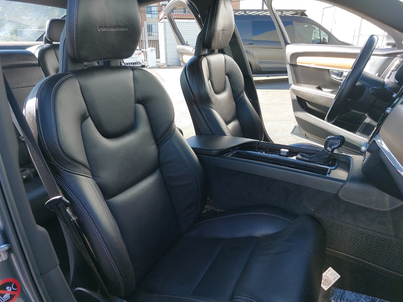 Used 2017 Volvo S90 T6 Inscription w/ Vision Package AWD/4WD image 10