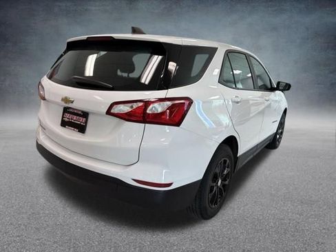 Used 2020 Chevrolet Equinox LS FWD image 5