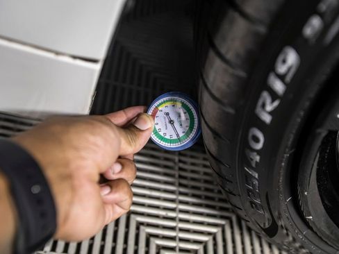 Used 2023 BMW 430i Coupe w/ M Sport Package image 48