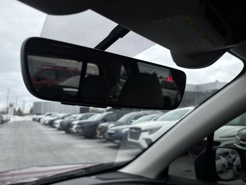 Used 2020 Subaru Forester Premium image 32